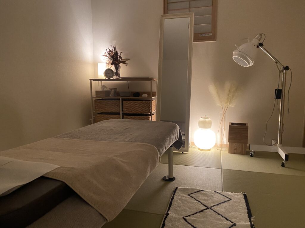 大阪市淀川区三津屋の女性専用鍼灸院の院内風景